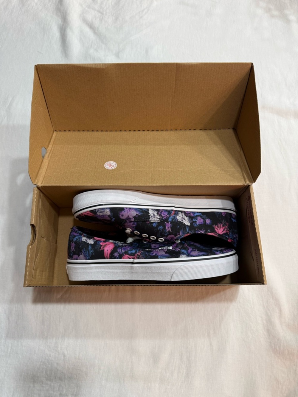 NIB Vans Warped Floral Shoes Size 10 - Picture 3 of 6